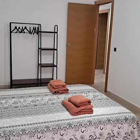 Apartamento Piso Beautiful & Spacious - 50 Meters From The *