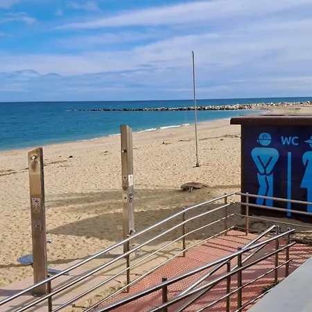 Apartamento Piso Beautiful & Spacious - 50 Meters From The *