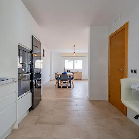 Apartment Piso Beautiful & Spacious - 50 Meters From The *
